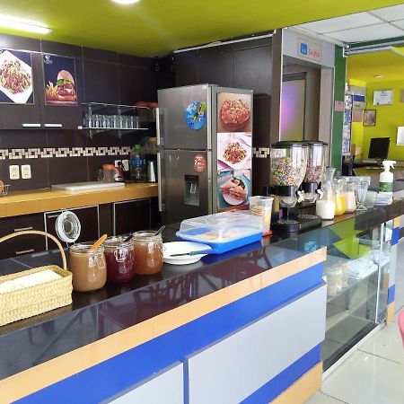 Hostal Naval 호텔 라파스 외부 사진