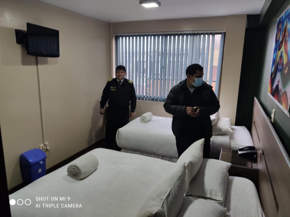 Hostal Naval 호텔 라파스 외부 사진